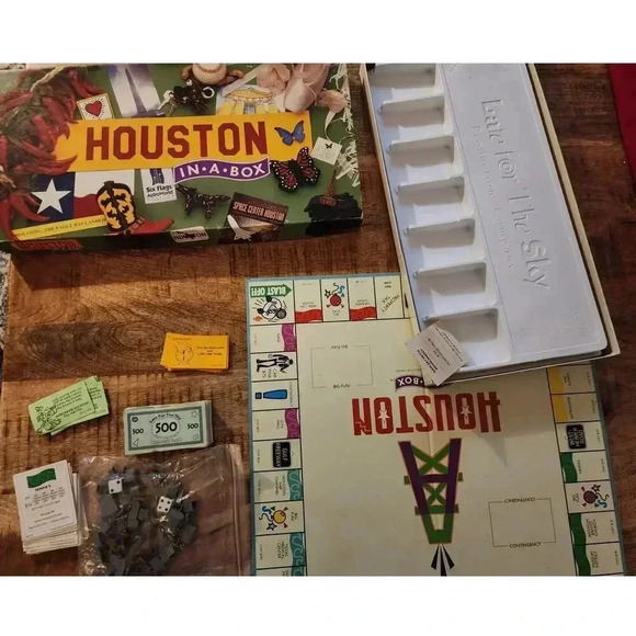 HOUSTON IN A BOX BOARD GAME - Picture 1 of 6